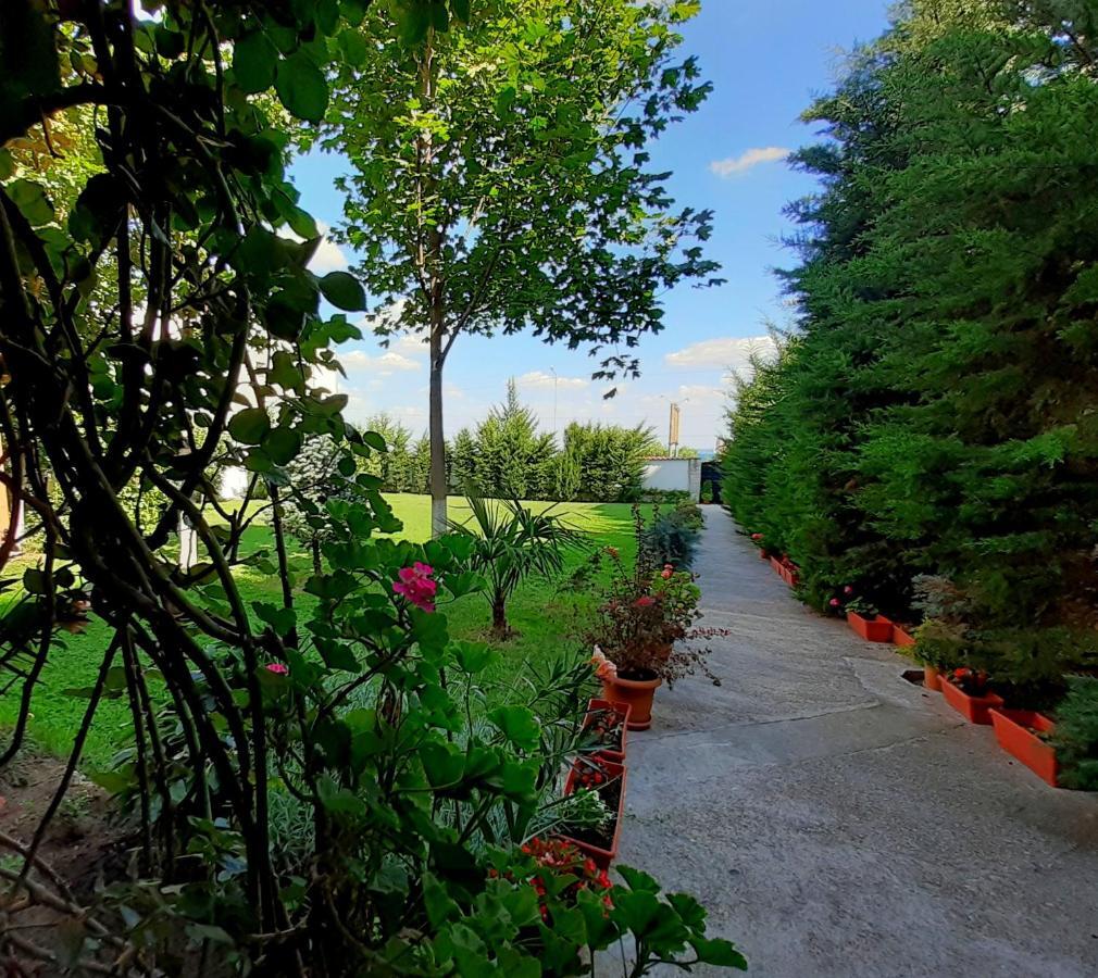 Семеен Хотел Къща Тодорови Stara Zagora Bagian luar foto